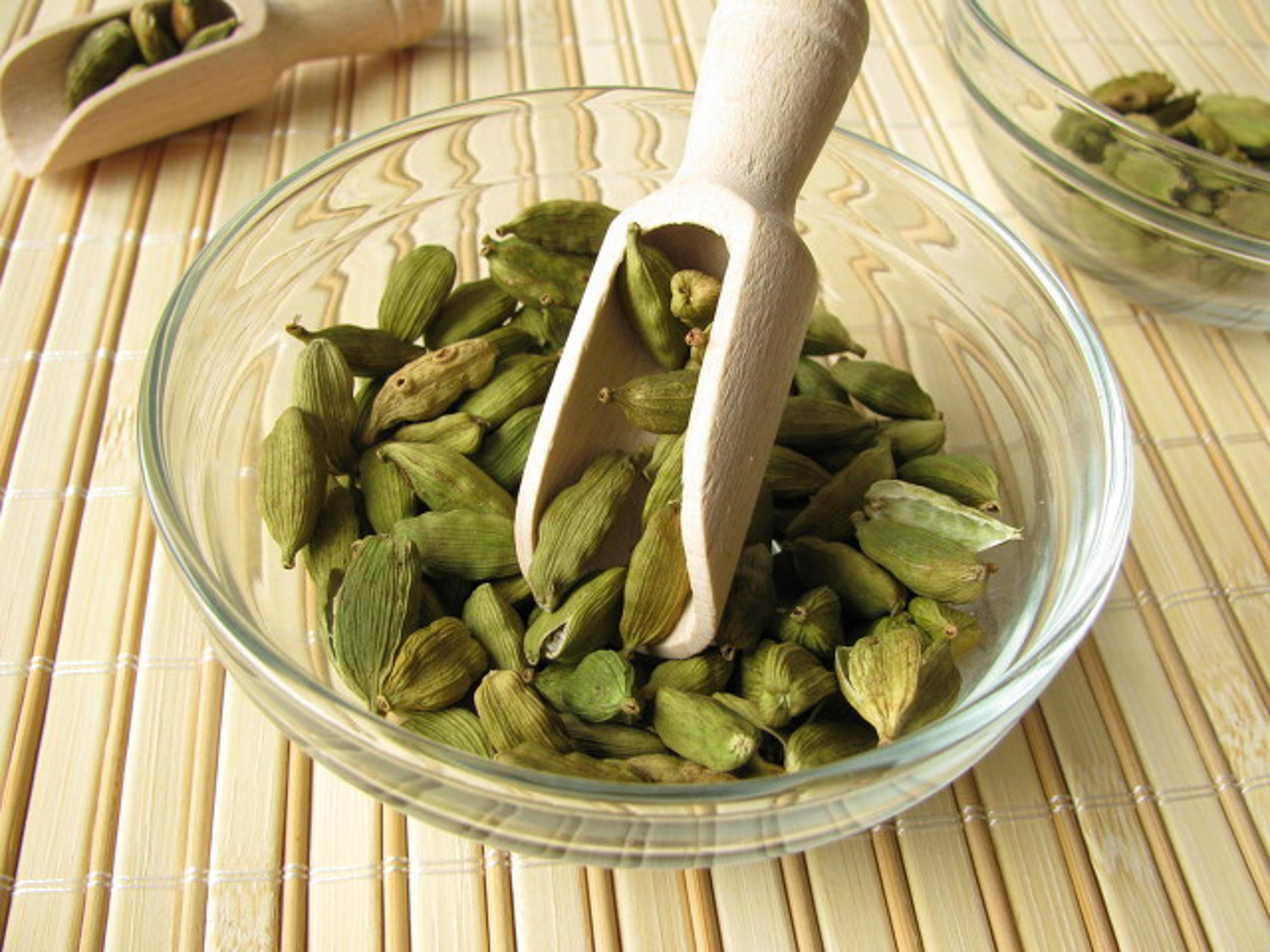 round cardamom